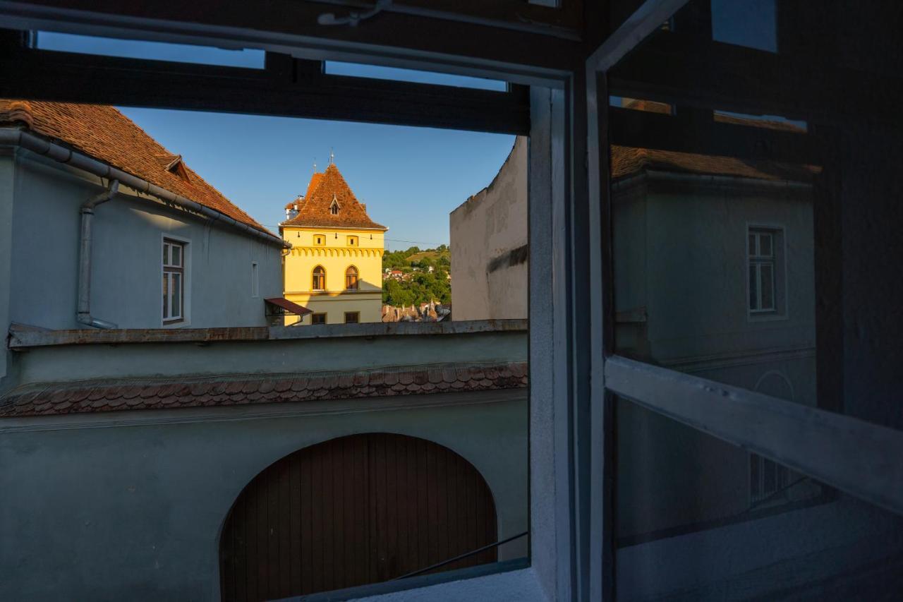 Casa Josef Bacon - La Strada - Aparthotel Sighisoara Ngoại thất bức ảnh