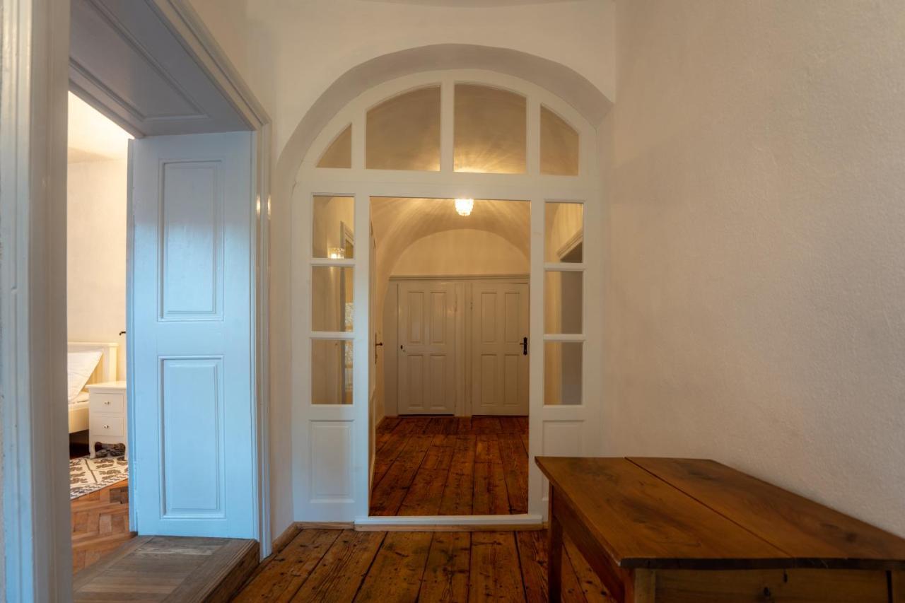 Casa Josef Bacon - La Strada - Aparthotel Sighisoara Ngoại thất bức ảnh