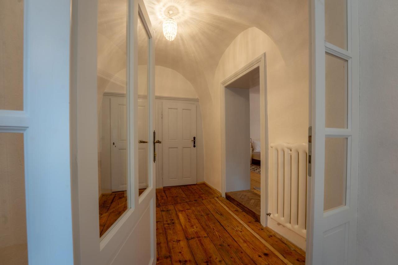 Casa Josef Bacon - La Strada - Aparthotel Sighisoara Ngoại thất bức ảnh